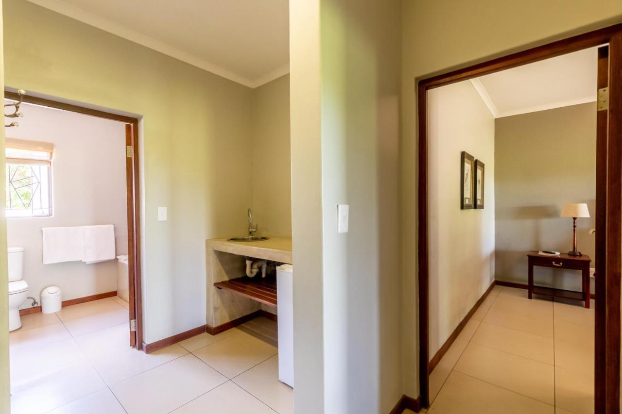 Hamiltons & Restaurant 4* Malalane